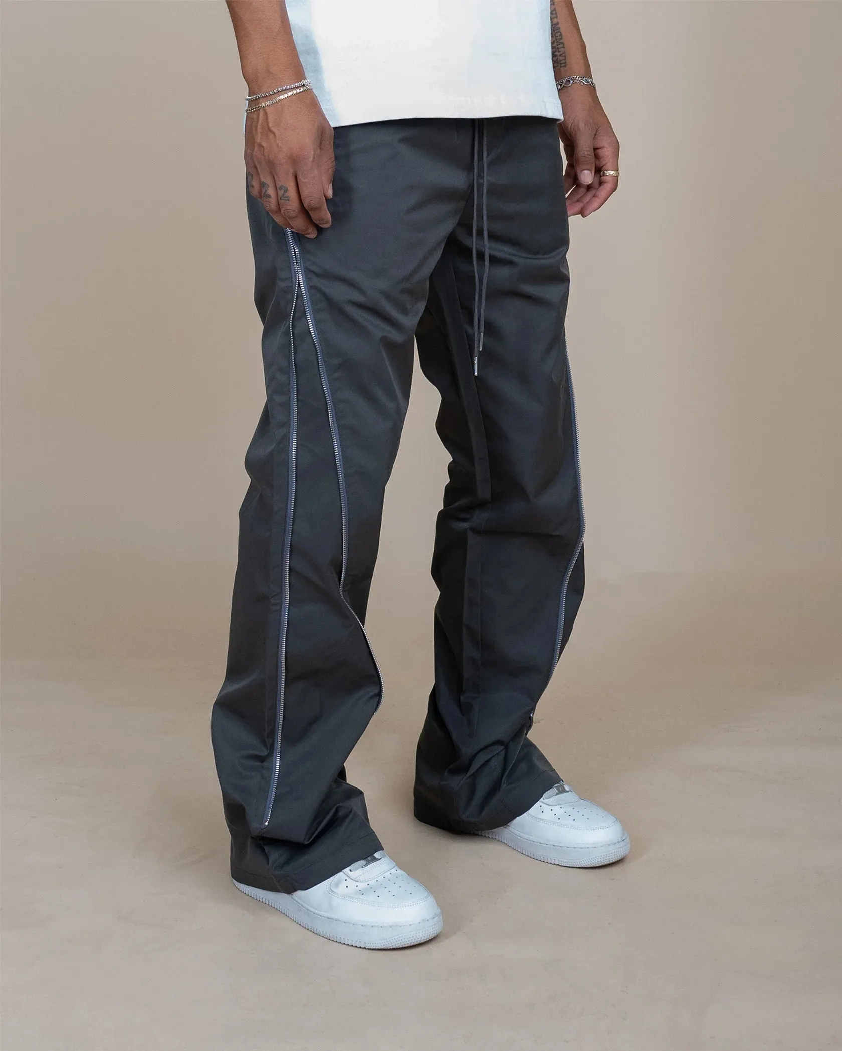 EPTM NYLON ZIP FLARED PANTS GREY