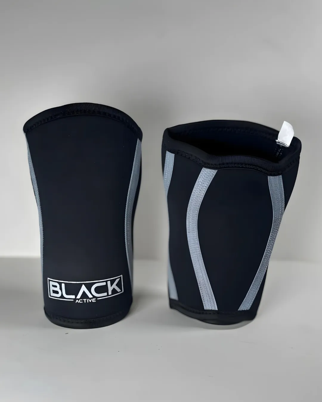 Pro 5mm Knee Sleeves: Enhanced Support and Protection for Athletic Performance