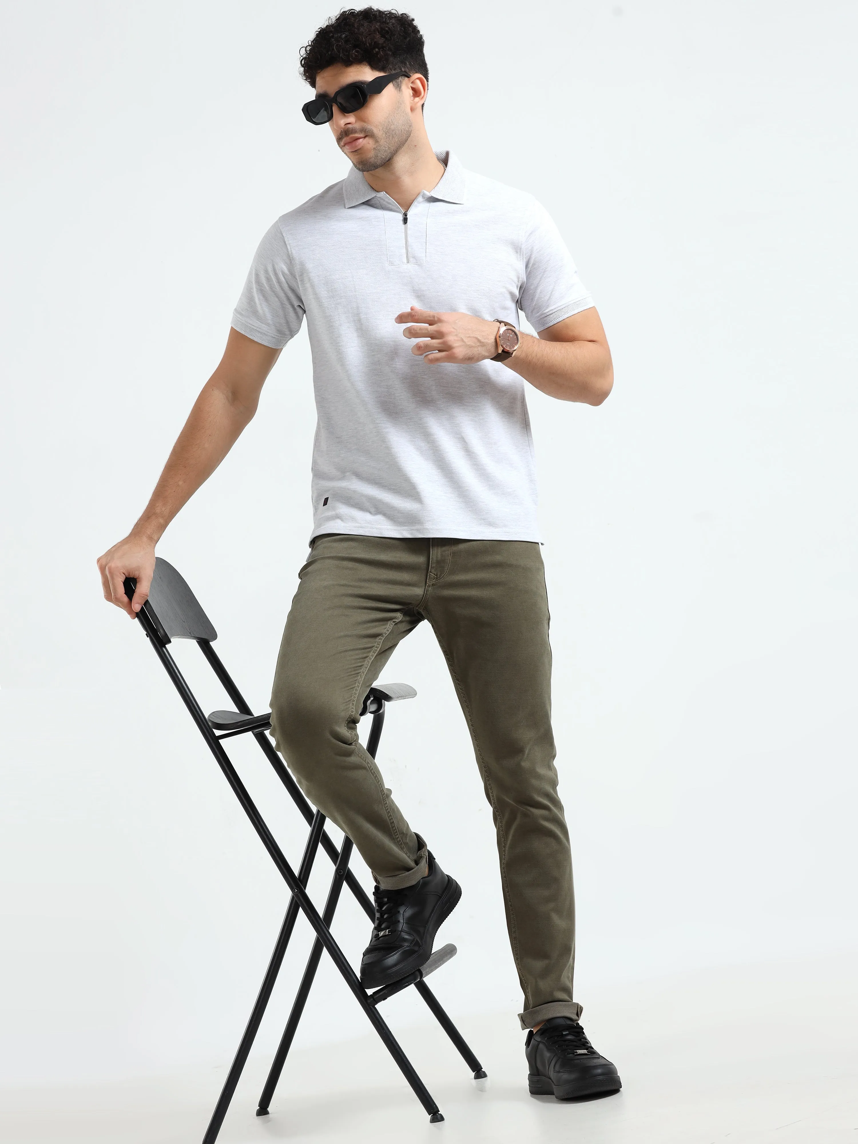 MEN'S DK.KHAKI SOLID SLIM FIT JEANS